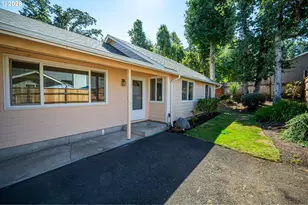 639 S 70th St, Springfield, OR 97478 - Photo 29