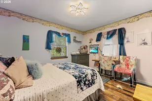 796 W Pilger St, Roseburg, OR 97471 - Photo 15