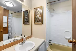 11450 SW Royal Villa Dr, Portland, OR 97224 - Photo 21