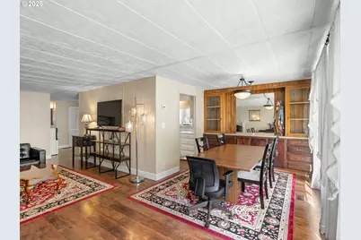 11450 SW Royal Villa Dr, Portland, OR 97224 - Photo 9