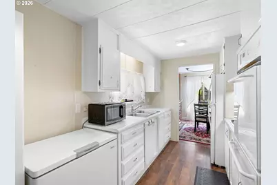 11450 SW Royal Villa Dr, Portland, OR 97224 - Photo 15