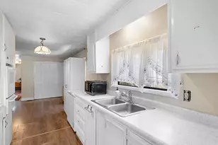 11450 SW Royal Villa Dr, Portland, OR 97224 - Photo 13