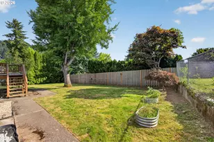 1386 SW 4th St, Gresham, OR 97080 - Photo 27