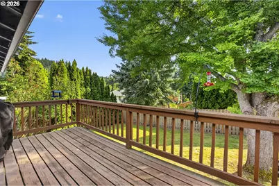 1386 SW 4th St, Gresham, OR 97080 - Photo 25