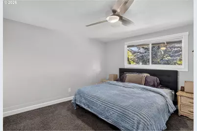1386 SW 4th St, Gresham, OR 97080 - Photo 11