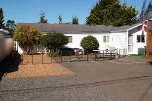 1958 17th St, Florence, OR 97439 - Photo 31