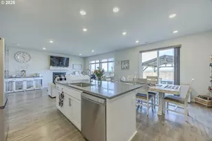 1451 Gladiola Dr, Junction City, OR 97448 - Photo 17