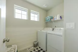 1451 Gladiola Dr, Junction City, OR 97448 - Photo 21