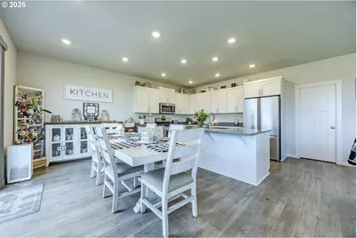 1451 Gladiola Dr, Junction City, OR 97448 - Photo 13