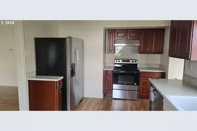 9256 SE Morrison St, Portland, OR 97216 - Photo 9