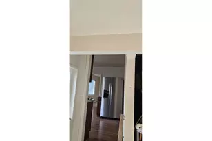 9256 SE Morrison St, Portland, OR 97216 - Photo 7