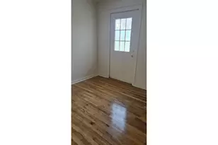 9256 SE Morrison St, Portland, OR 97216 - Photo 17