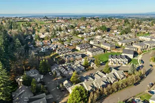 2437 NW Logan St, Camas, WA 98607 - Photo 33