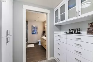 1310 NW Naito Parkway, Portland, OR 97209 - Photo 17