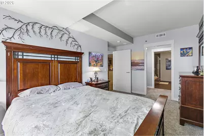 1310 NW Naito Pkwy #206, Portland, OR 97209 - Photo 19