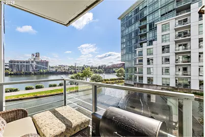 1310 NW Naito Pkwy #206, Portland, OR 97209 - Photo 15