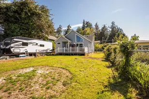 2318 Liberty St, North Bend, OR 97459 - Photo 5