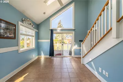 2318 Liberty St, North Bend, OR 97459 - Photo 25