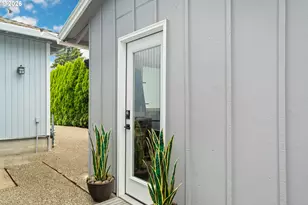 3714 SE Palmire Ct, Hillsboro, OR 97123 - Photo 29