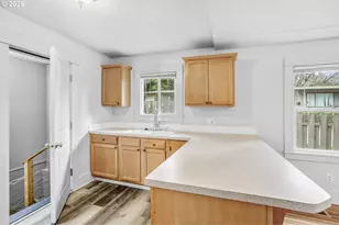 900 NE 91st Ave, Portland, OR 97220 - Photo 37