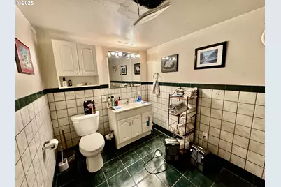 13904 Stagecoach Rd, Swisshome, OR 97480 - Photo 15