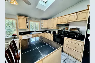 13904 Stagecoach Rd, Swisshome, OR 97480 - Photo 9