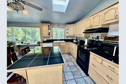 13904 Stagecoach Rd, Swisshome, OR 97480 - Photo 11