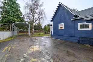 119 NE Kingwood Dr, McMinnville, OR 97128 - Photo 41