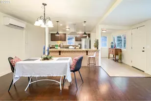 119 NE Kingwood Dr, McMinnville, OR 97128 - Photo 9