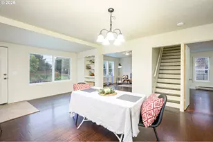 119 NE Kingwood Dr, McMinnville, OR 97128 - Photo 11