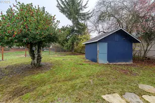 119 NE Kingwood Dr, McMinnville, OR 97128 - Photo 33