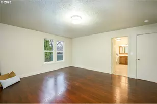 119 NE Kingwood Dr, McMinnville, OR 97128 - Photo 21