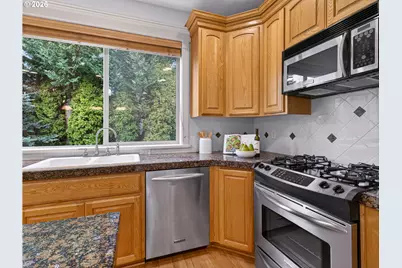 22393 SW 107th Ave, Tualatin, OR 97062 - Photo 17