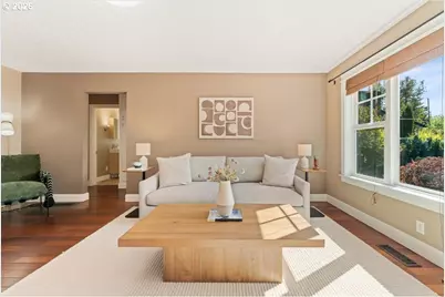 7303 SE Sherman St, Portland, OR 97215 - Photo 7
