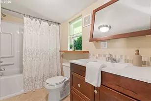 7303 SE Sherman St, Portland, OR 97215 - Photo 31