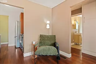 7303 SE Sherman St, Portland, OR 97215 - Photo 9