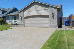 711 Cater Dr, Keizer, OR 97303 - Photo 3