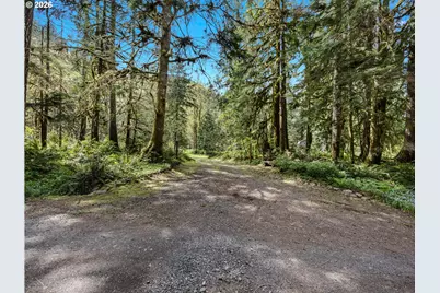 28135 E Grove Ave, Welches, OR 97067 - Photo 35
