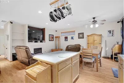 19738 SW Ashcroft Ln, Aloha, OR 97003 - Photo 9