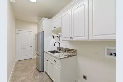 5810 SE Pikes Pass St, Salem, OR 97306 - Photo 35