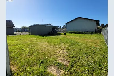 1010 N Lake Rd, Lakeside, OR 97449 - Photo 37