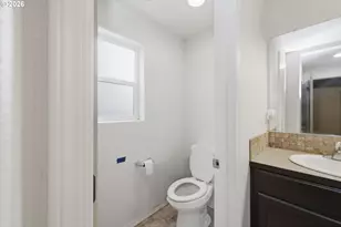 3692 Phantom Way, Eugene, OR 97402 - Photo 13