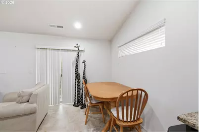 3692 Phantom Way, Eugene, OR 97401 - Photo 9