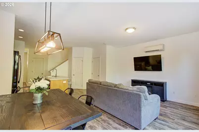 249 N 43rd Pl, Ridgefield, WA 98642 - Photo 9