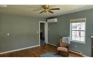 302 SE 2nd St, Enterprise, OR 97828 - Photo 5