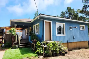 1589 Seagate Ave, Coos Bay, OR 97420 - Photo 3