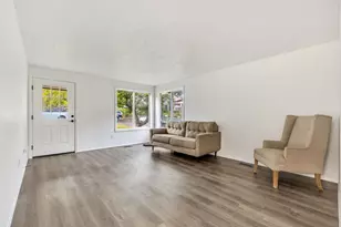 1208 Alameda Ave, Astoria, OR 97103 - Photo 5
