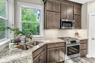 19503 SE Kay St, Milwaukie, OR 97267 - Photo 13