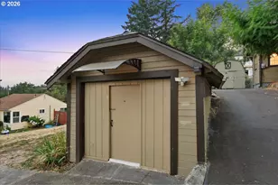 663 SW Utah St, Camas, WA 98607 - Photo 39