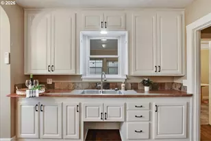 663 SW Utah St, Camas, WA 98607 - Photo 11